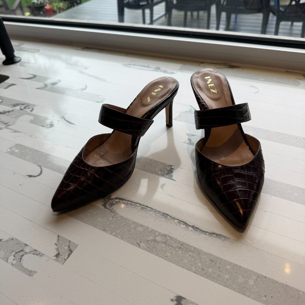 Inez Croc‑Embossed Leather Heels – Brown –  8M